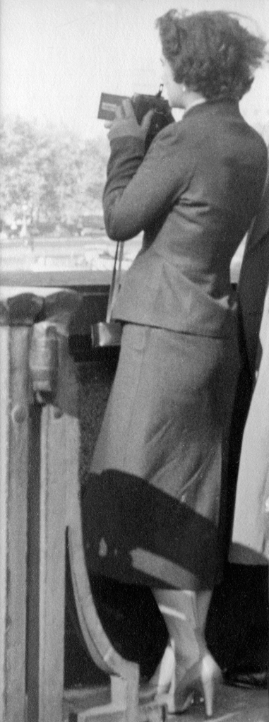 South side woman58PNG