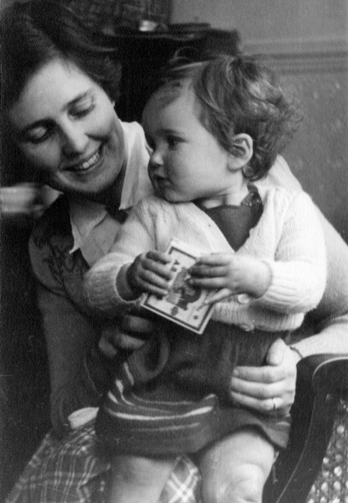 Mrs Hulbert& Abdulla & Deidre-86PNG