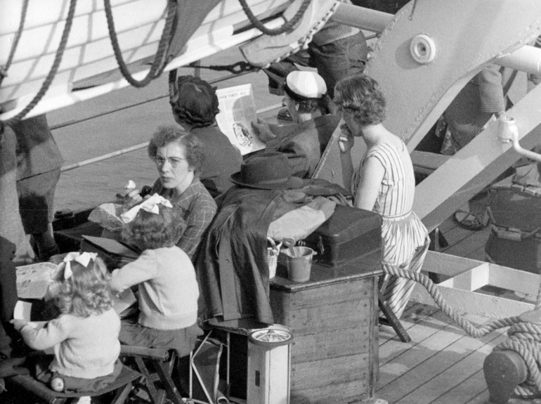 RS,sisters&bows-96PNG