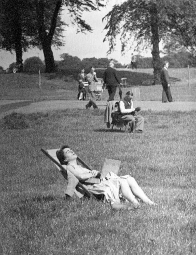 Sunday Boating Pond 2-85PNG